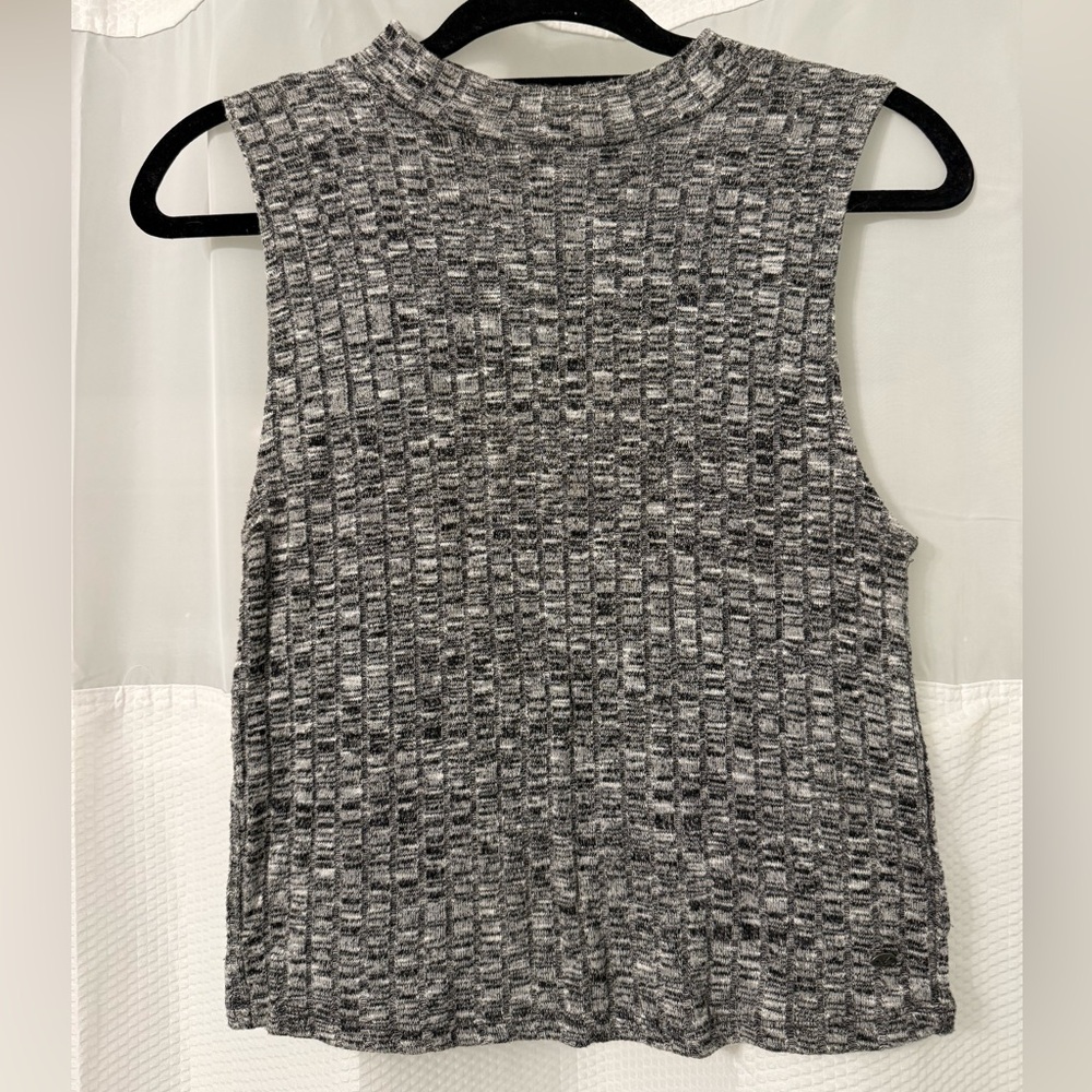 American Eagle Sleeveless Ribbed Knit Top - Gray